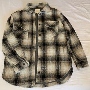 Plaid Shacket by Vici EUC